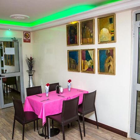 Hotel Univers 3 Aeroport Luxe Niamey Luaran gambar