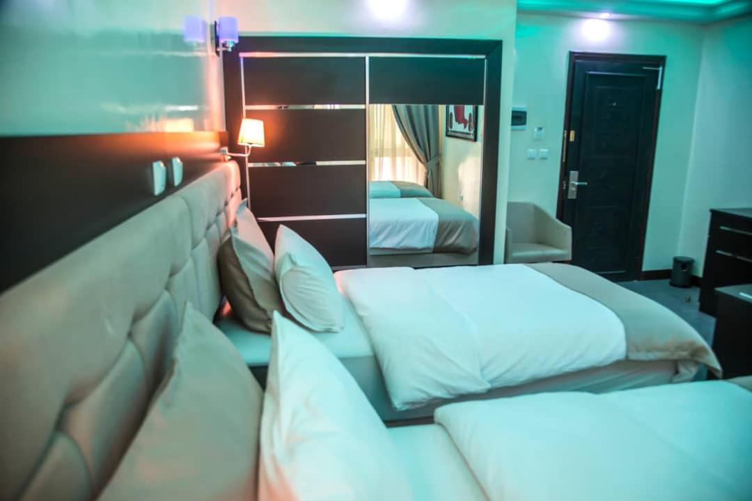 Hotel Univers 3 Aeroport Luxe Niamey Luaran gambar